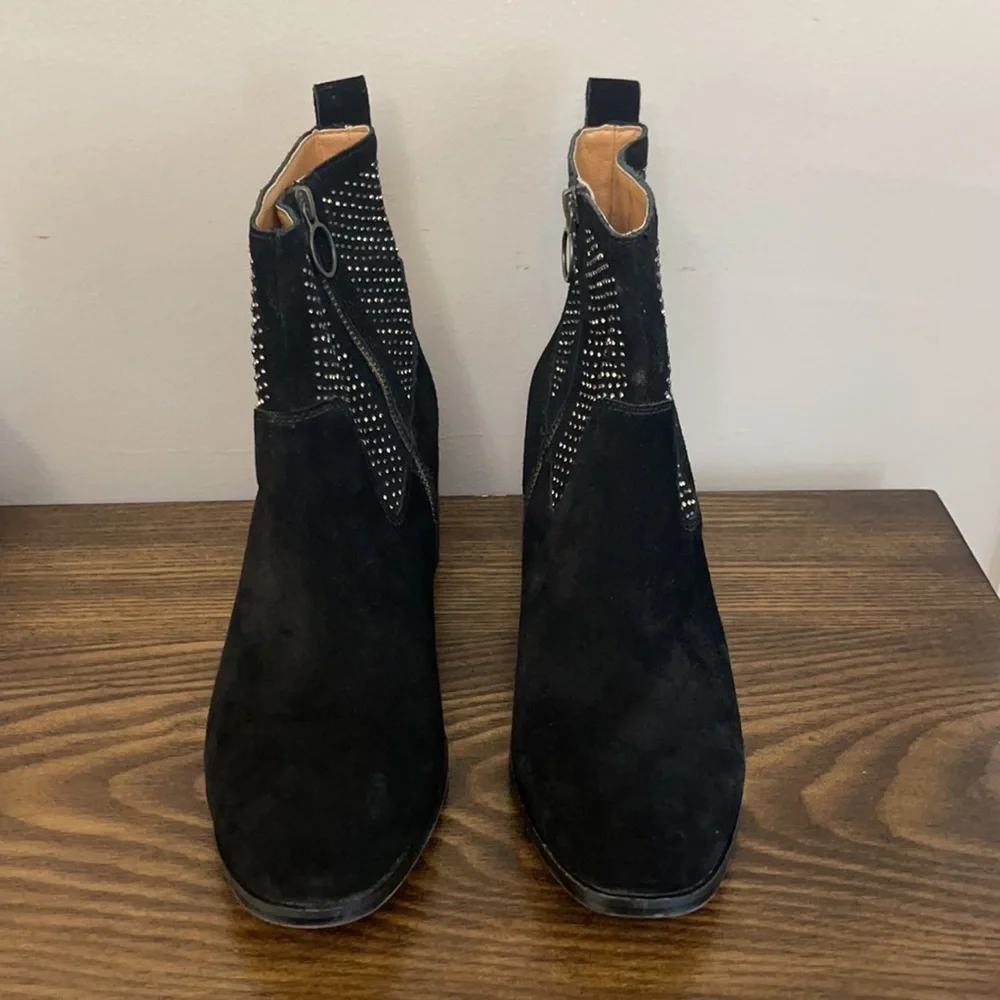 Latigo Dosa Black Suede Studded Booties